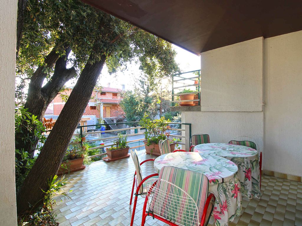 Ferienwohnung mit Klimaanlage und Terrasse
