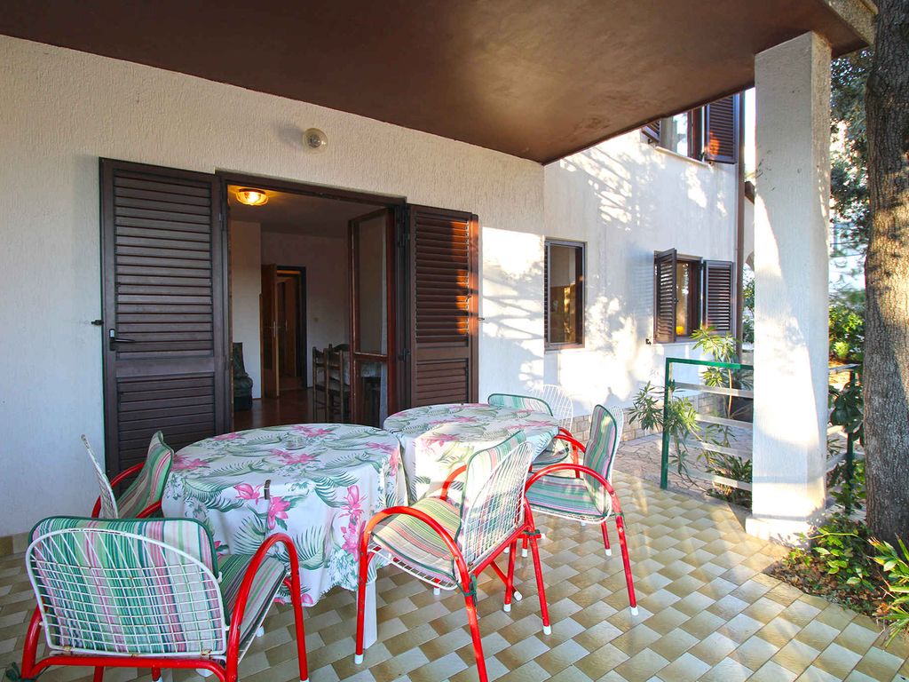Ferienwohnung mit Klimaanlage und Terrasse