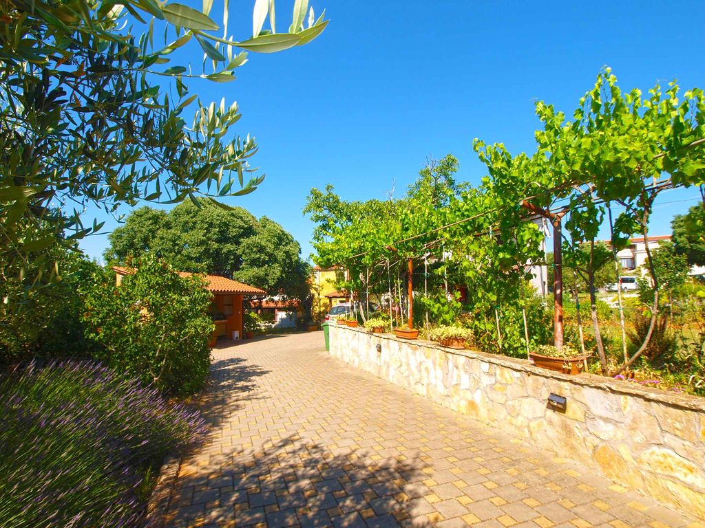 Ferienwohnung mit Garten und Grill