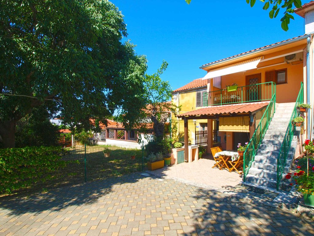 Ferienwohnung mit Garten und Grill