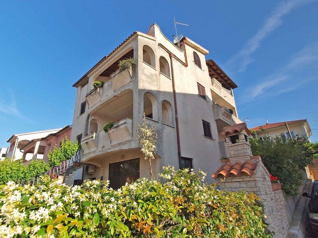 Studio mit Klimaanlage und Terrasse