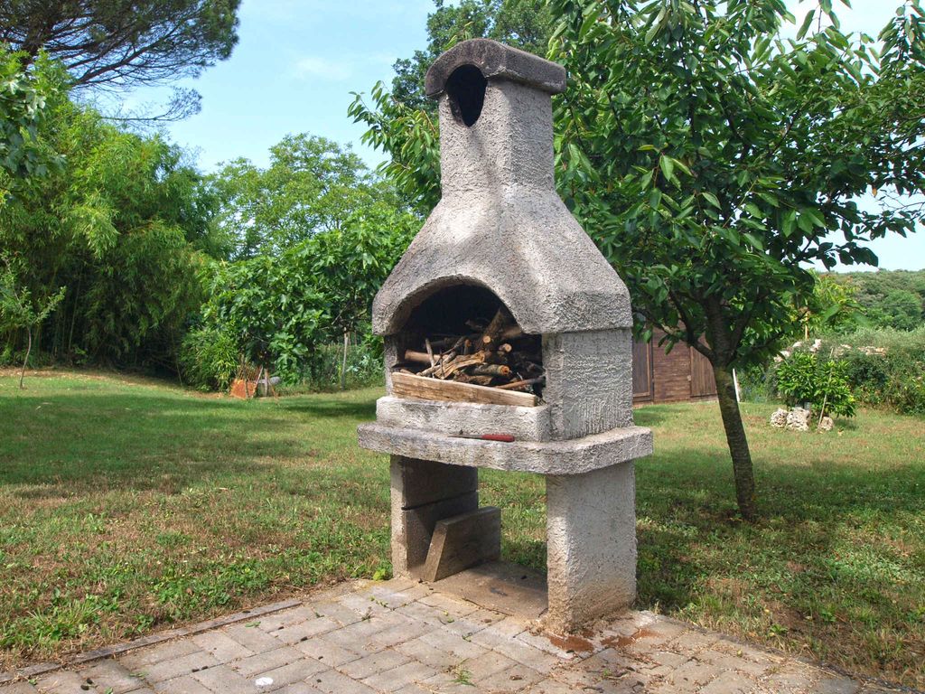 Ferienwohnung mit Terrasse und Grill