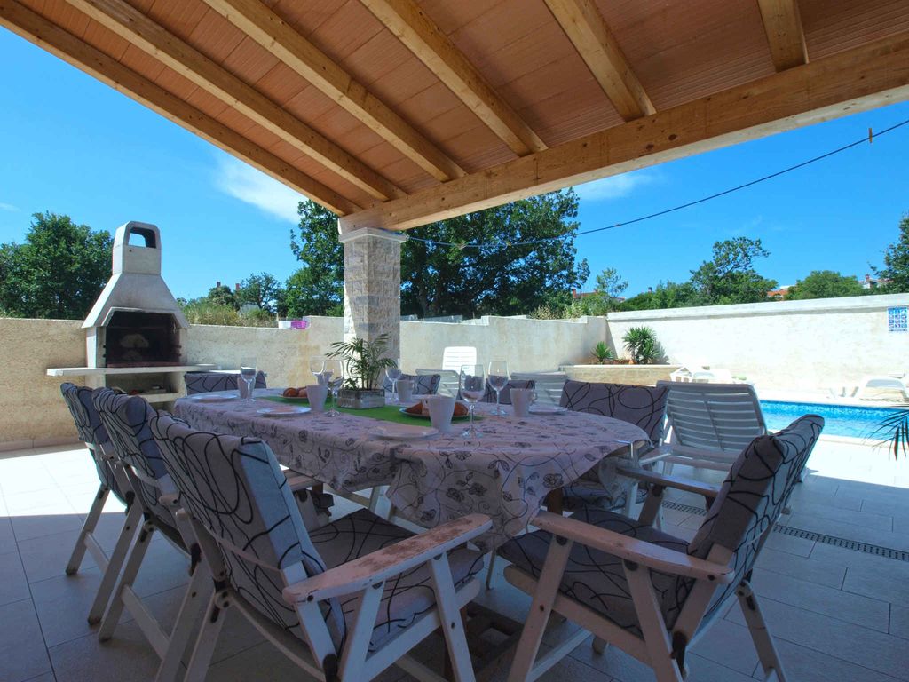 Villa mit Pool