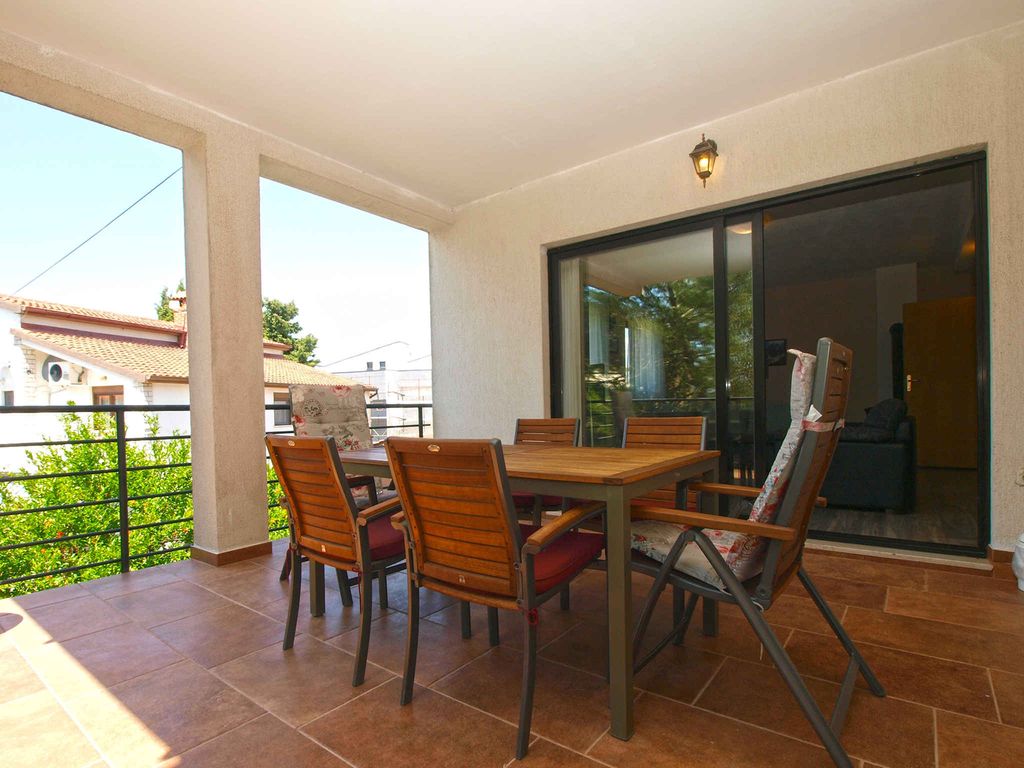 Ferienwohnung mit Klimaanlage und Terrasse