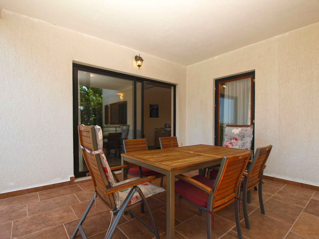 Ferienwohnung mit Klimaanlage und Terrasse