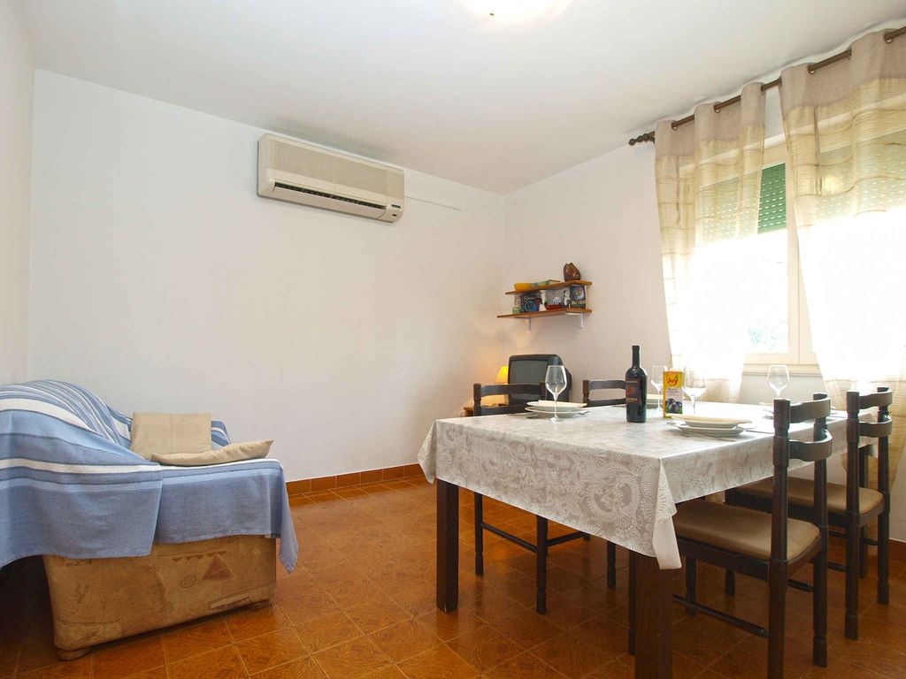 Ferienwohnung mit Terrasse und Waschmaschine