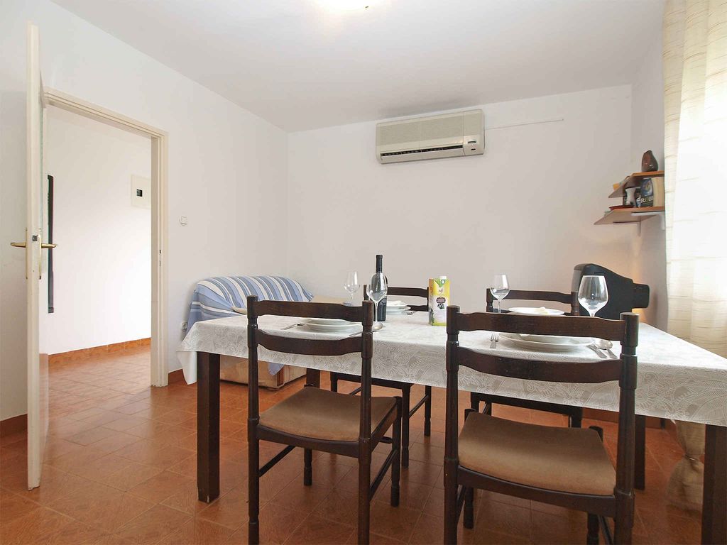 Ferienwohnung mit Terrasse und Waschmaschine