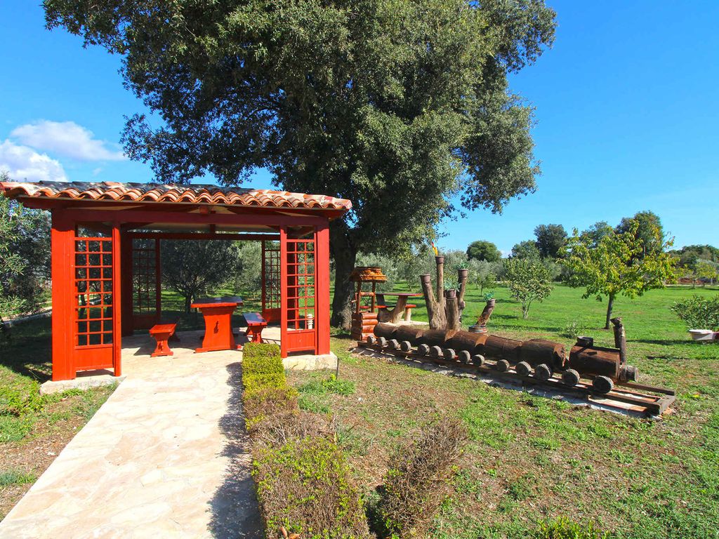 Ferienhaus mit Klimaanlage und Pool