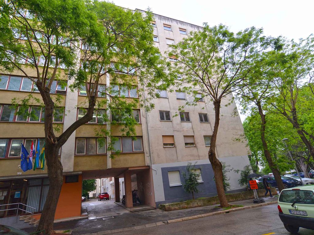 Ferienwohnung im Stadtzentrum mit Meerblick