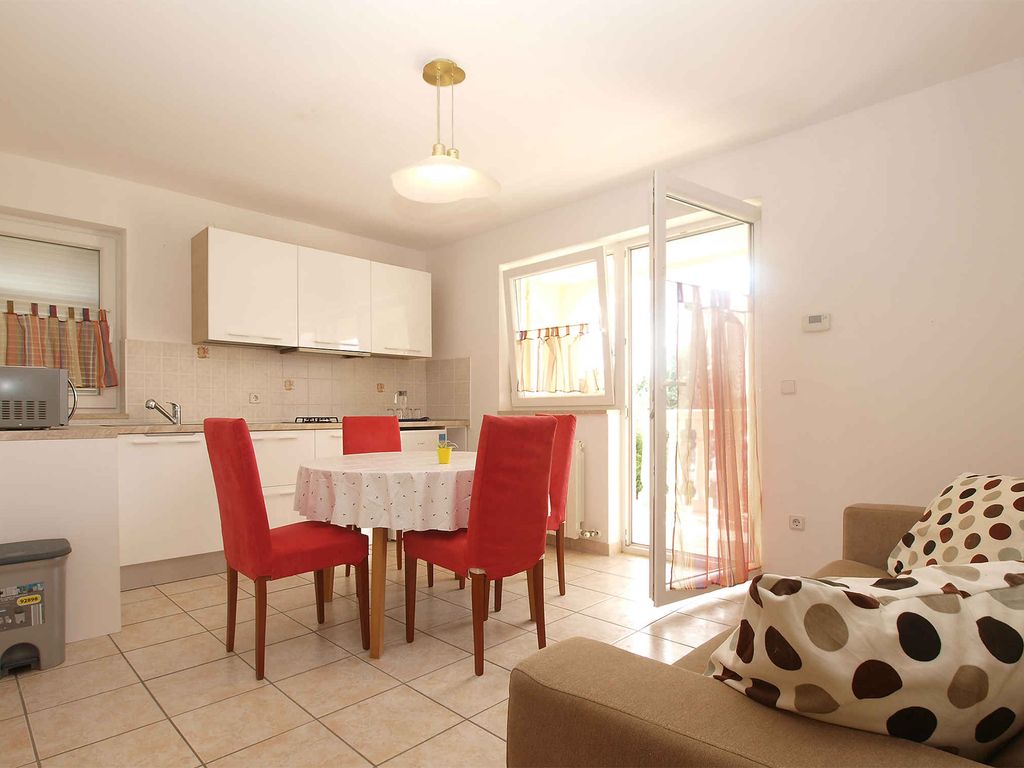 Ferienwohnung mit Balkon und Grill