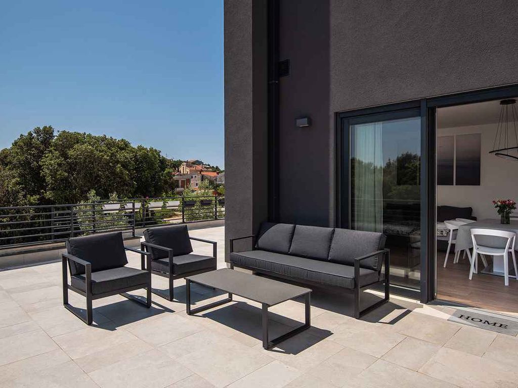 Ferienwohnung mit Terrasse und Klimaanlage