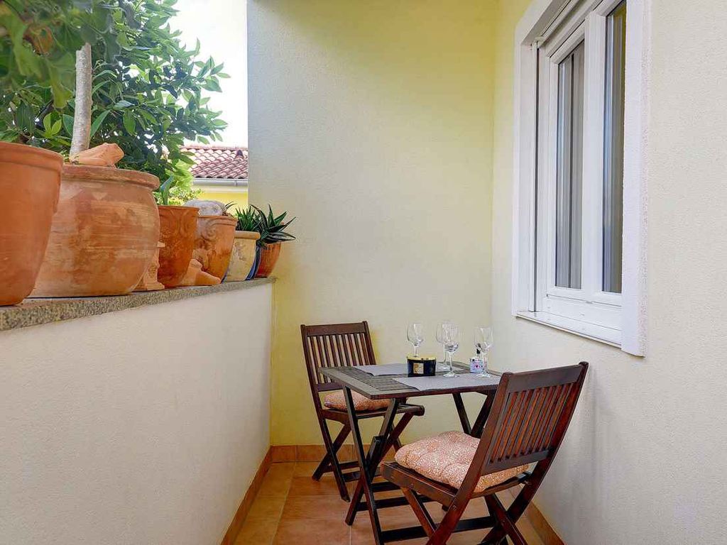 Studio mit Terrasse und Klimaanlage