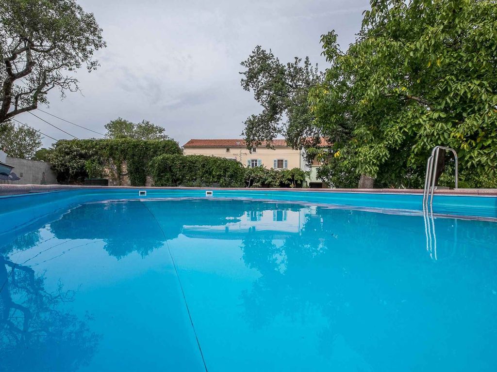 Ferienhaus mit Pool