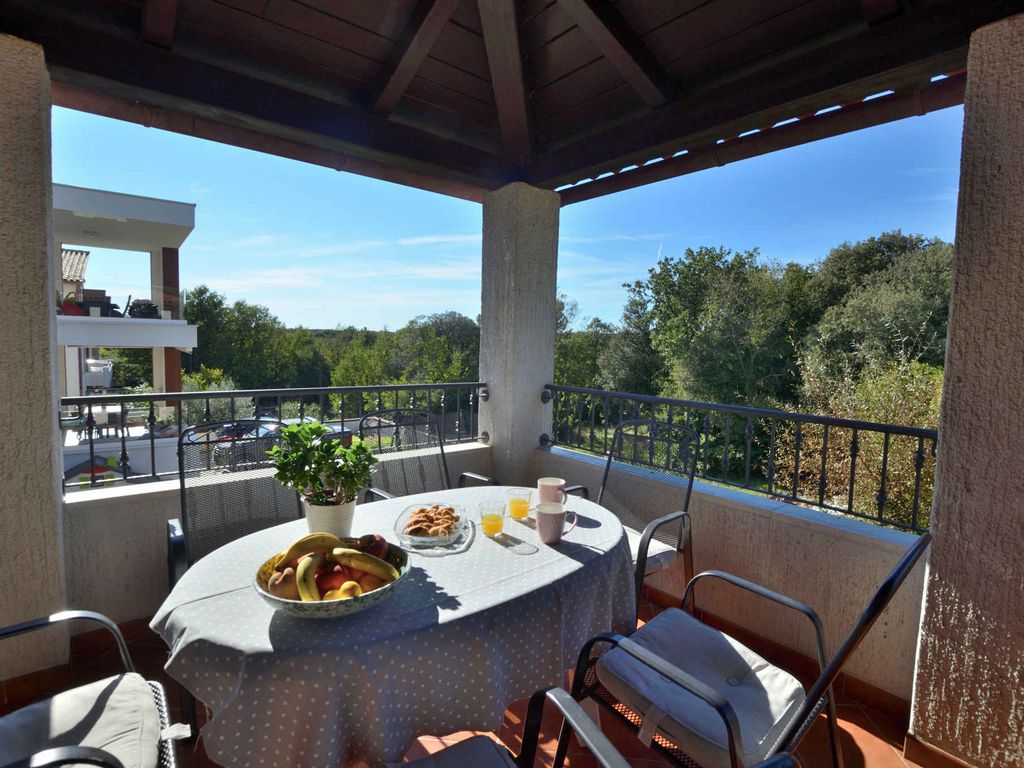 Ferienwohnung mit Klimaanlage und Terrasse in Pula