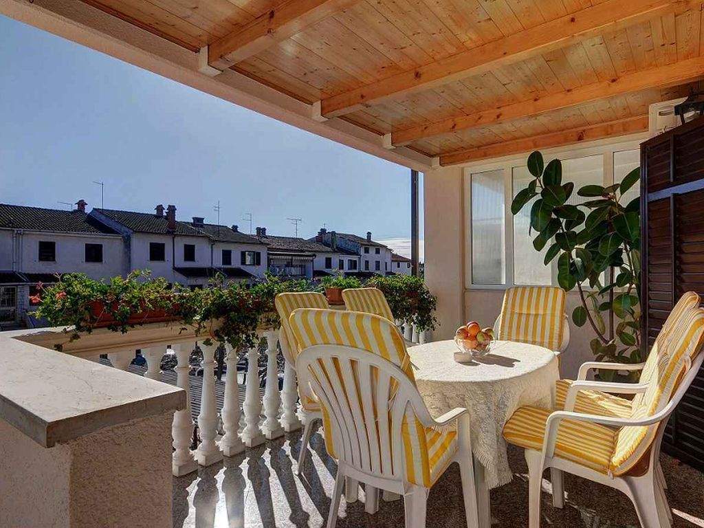 Ferienwohnung mit Terrasse und Grill