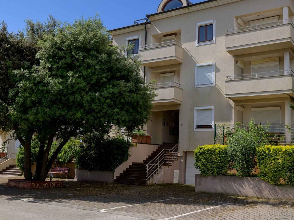 Ferienwohnung mit Klimaanlage und Balkon