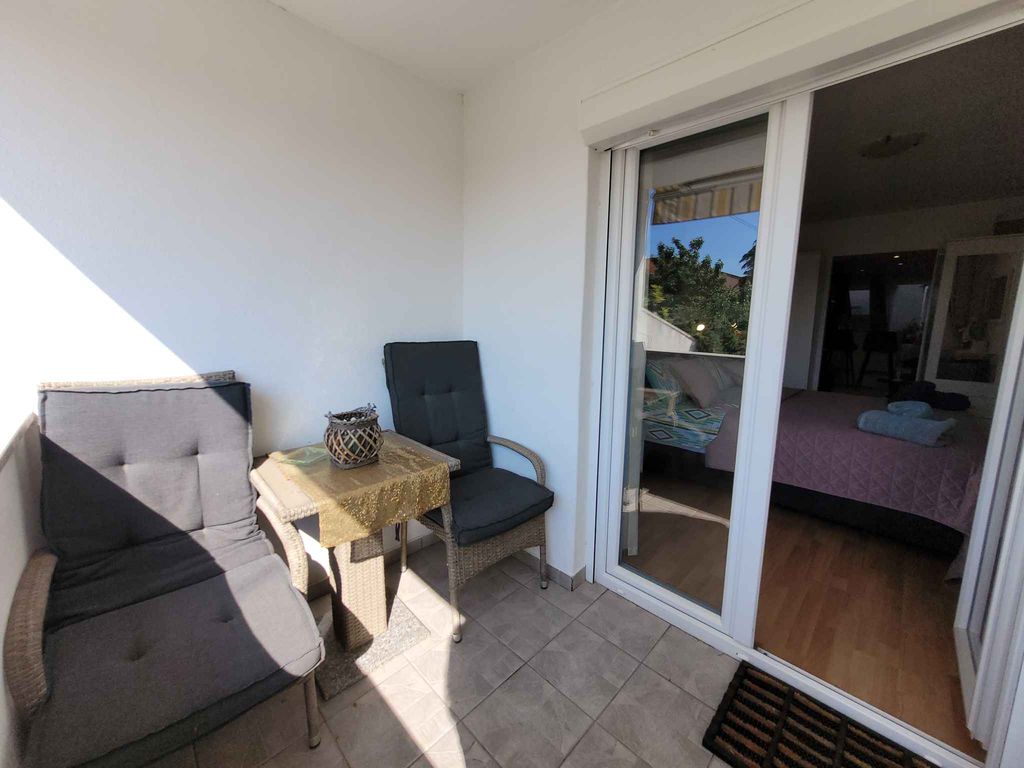 Ferienwohnung mit privater Terrasse und Grill