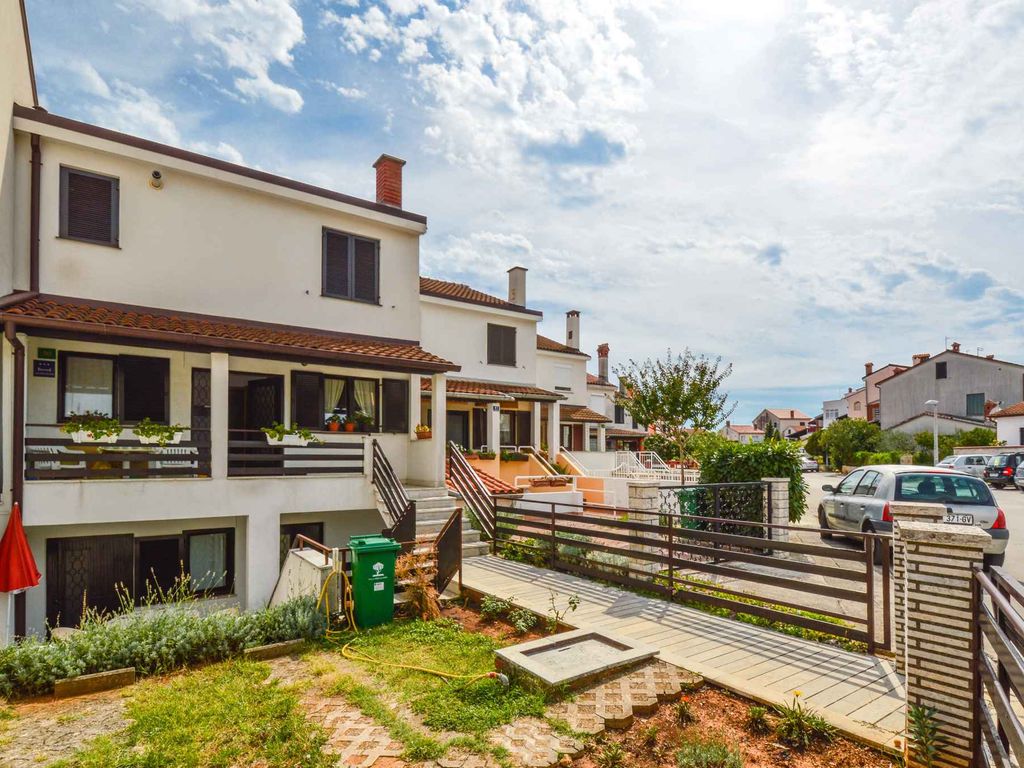 Studio Studio mit Terrasse und Internet