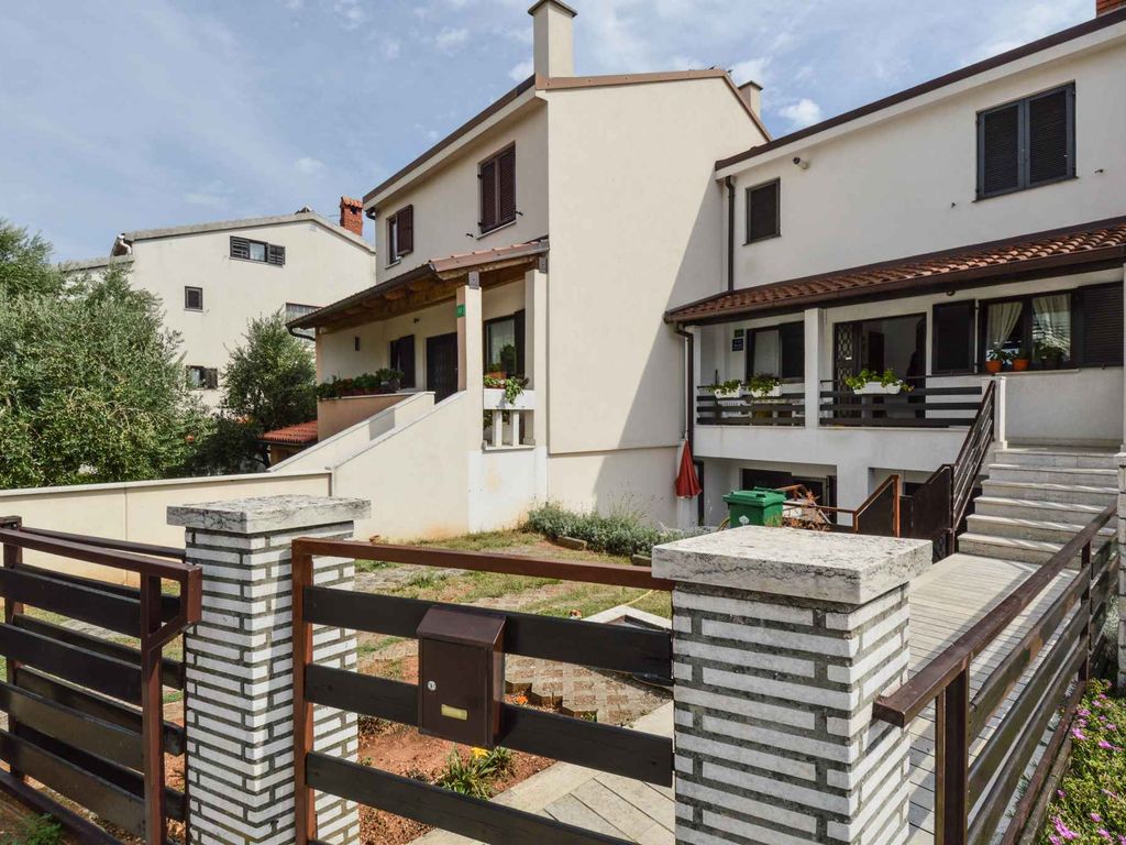 Studio Studio mit Terrasse und Internet