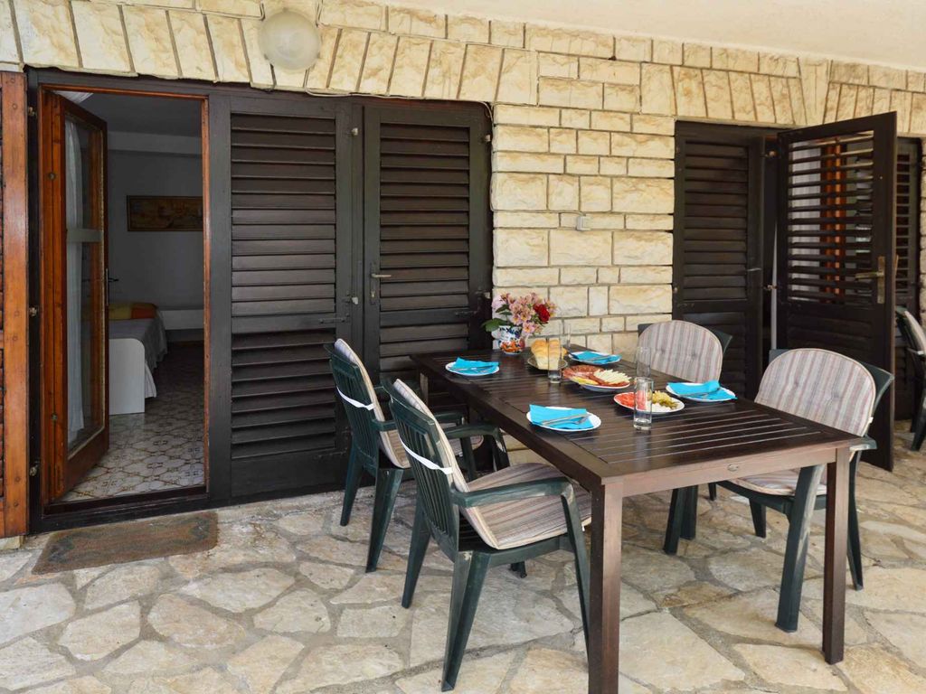 Ferienwohnung mit großer Terrasse