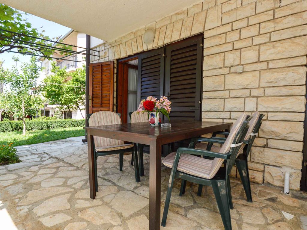 Ferienwohnung mit großer Terrasse