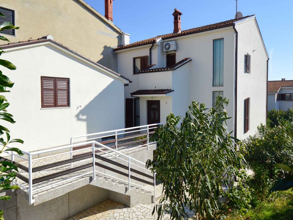 Ferienwohnung mit Terrasse und Klimaanlage