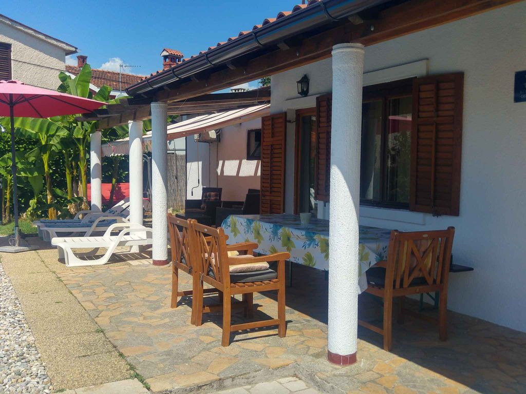 Ferienhaus mit Waschmaschine und Smart TV