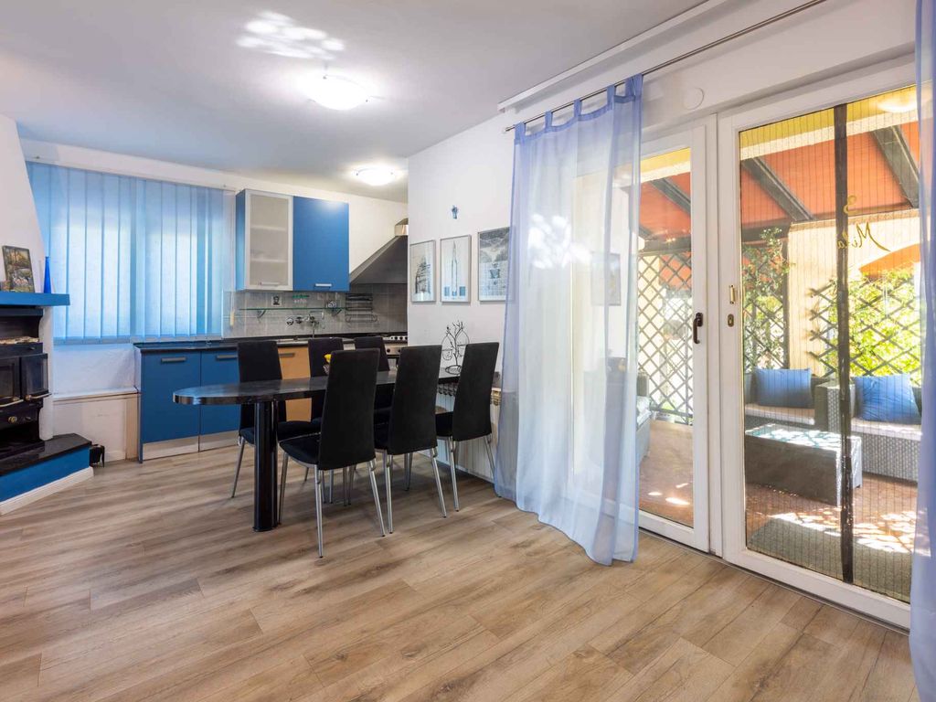 Ferienwohnung gemütlich eingerichtet mit Grillmöglichkeit