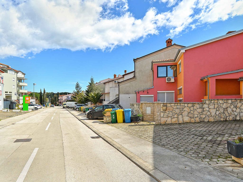 Ferienwohnung mit Klimaanlage und Balkon