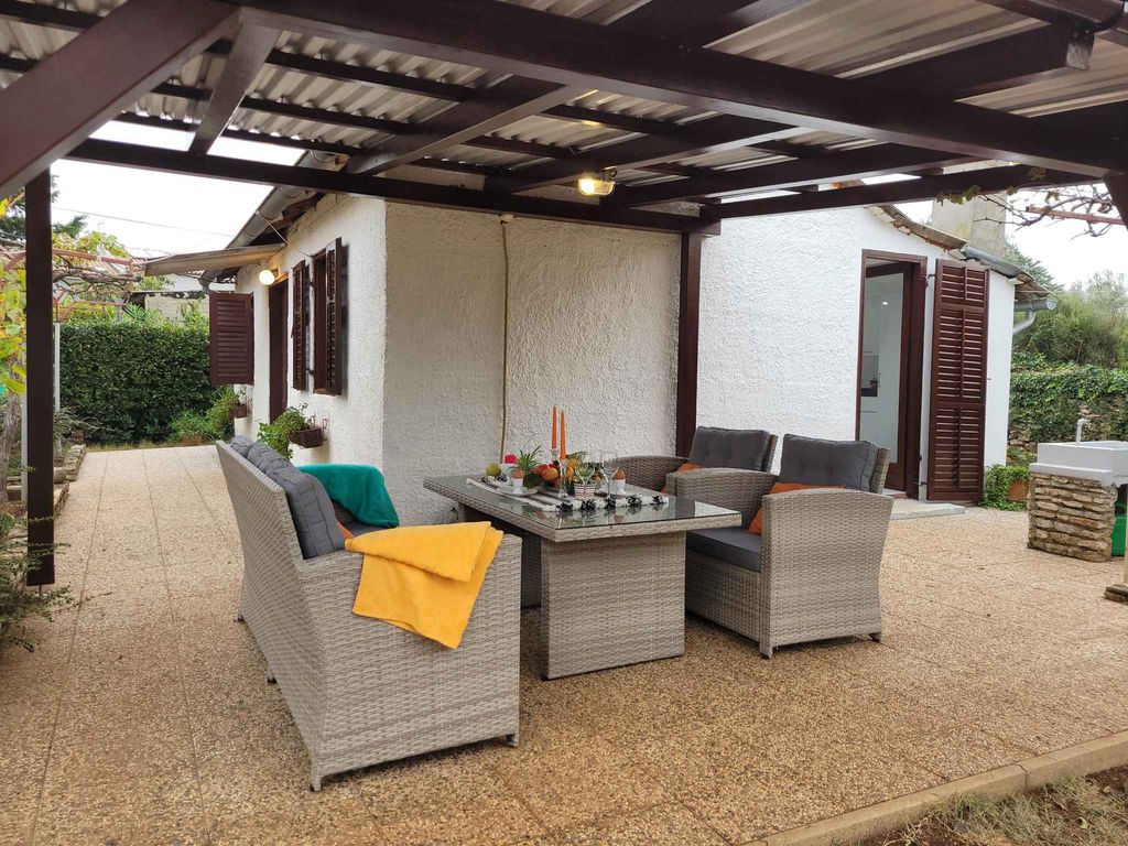 Ferienhaus 300 m zur Adria und mit Garten