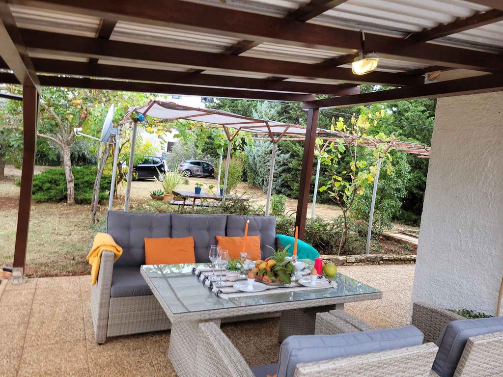 Ferienhaus 300 m zur Adria und mit Garten