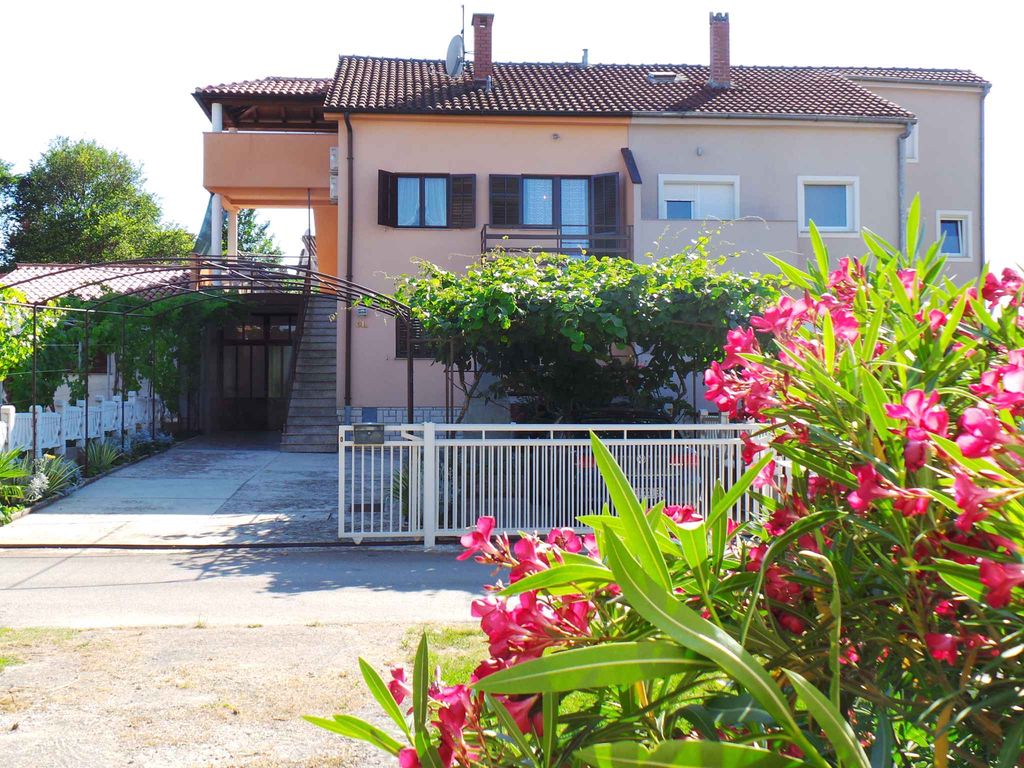 Ferienwohnung mit Klimaanlage und Terrasse