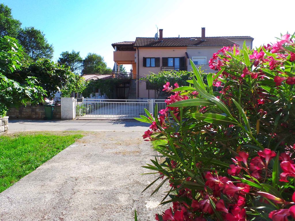 Ferienwohnung mit Klimaanlage und Terrasse
