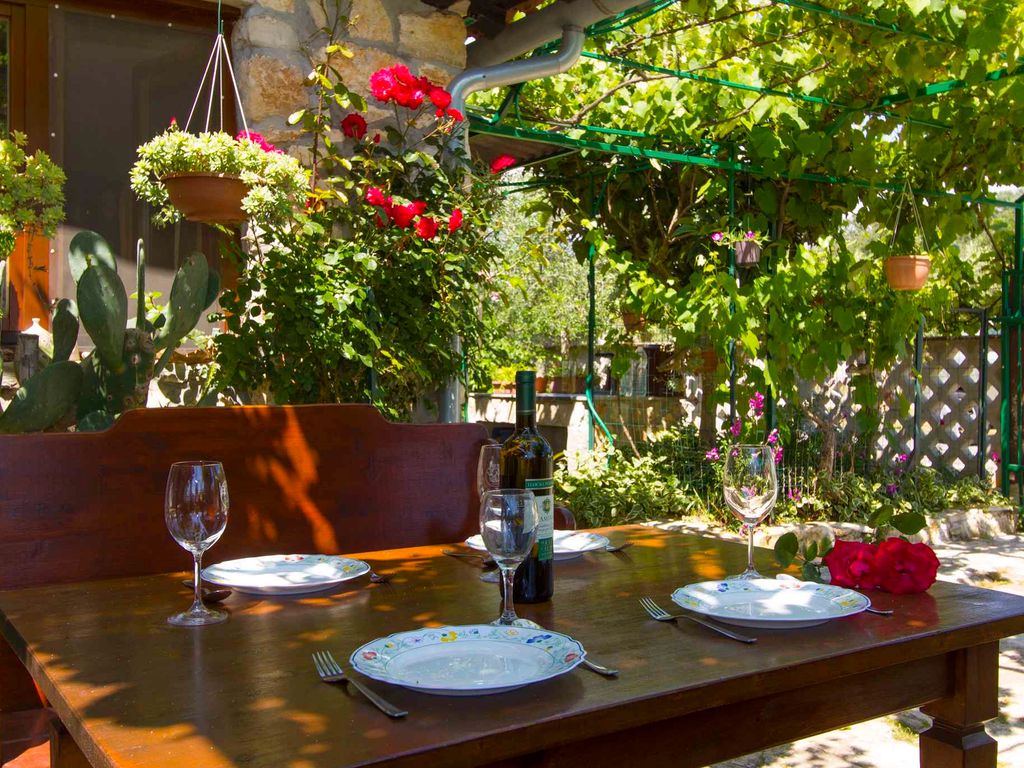 Ferienhaus mit eigener Terrasse und Pool