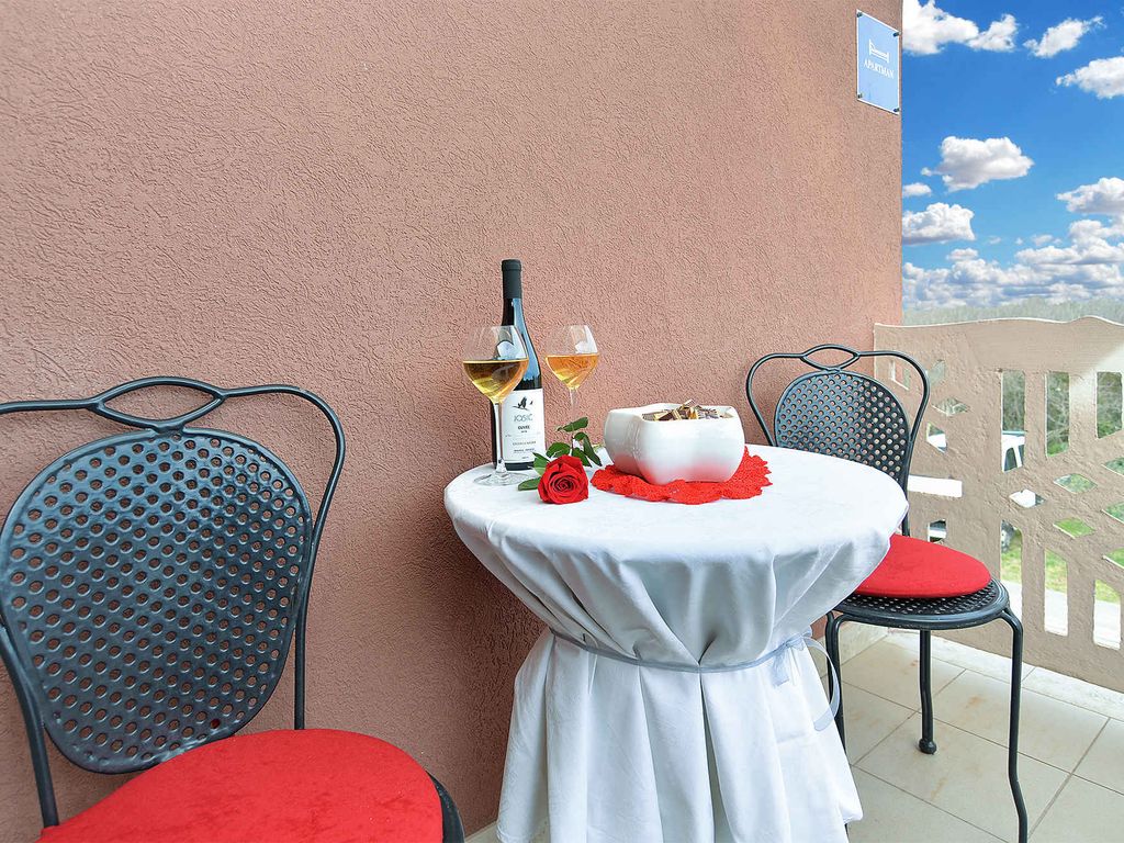 Ferienwohnung mit Balkon und Klimaanlage