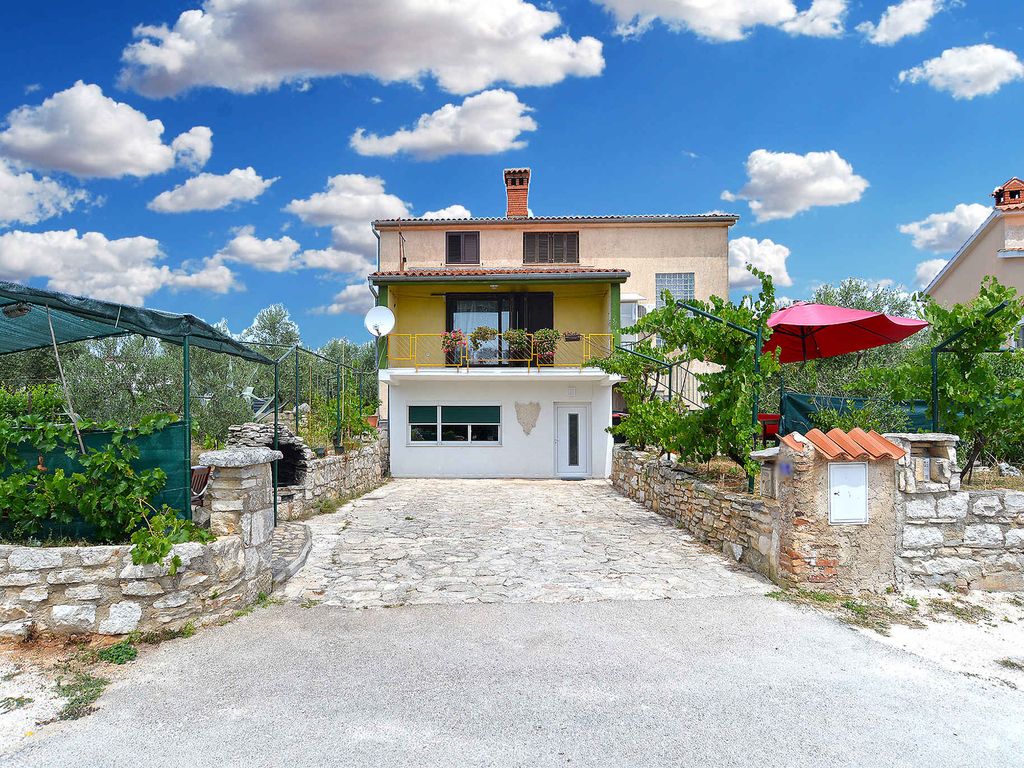 Ferienwohnung mit Klimaanlage und Terrasse