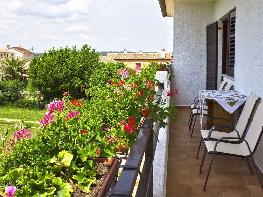 Ferienwohnung mit Klimaanlage und Balkon
