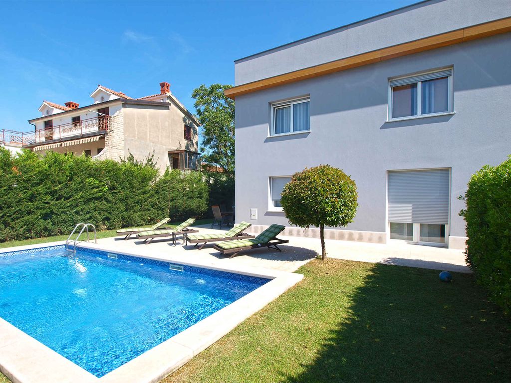 Villa mit Klimaanlage und Pool