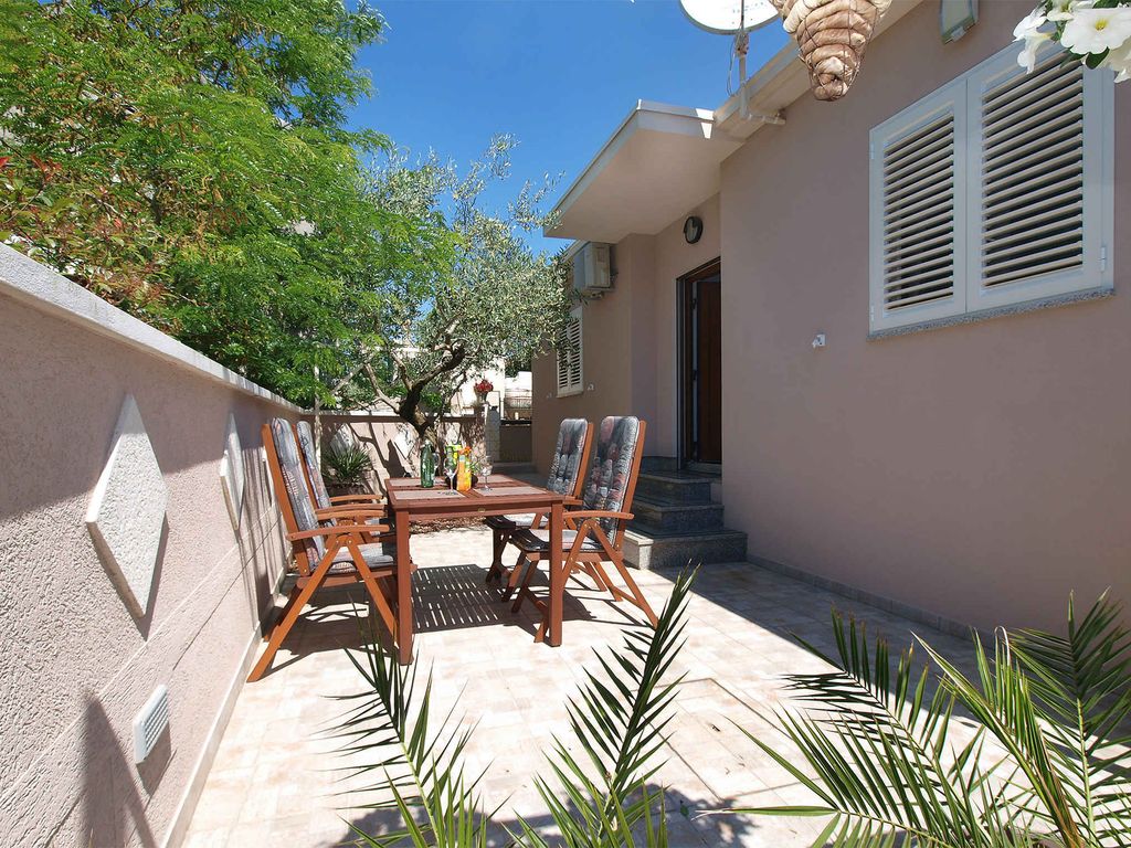 Ferienhaus mit Klimaanlage und Terrasse