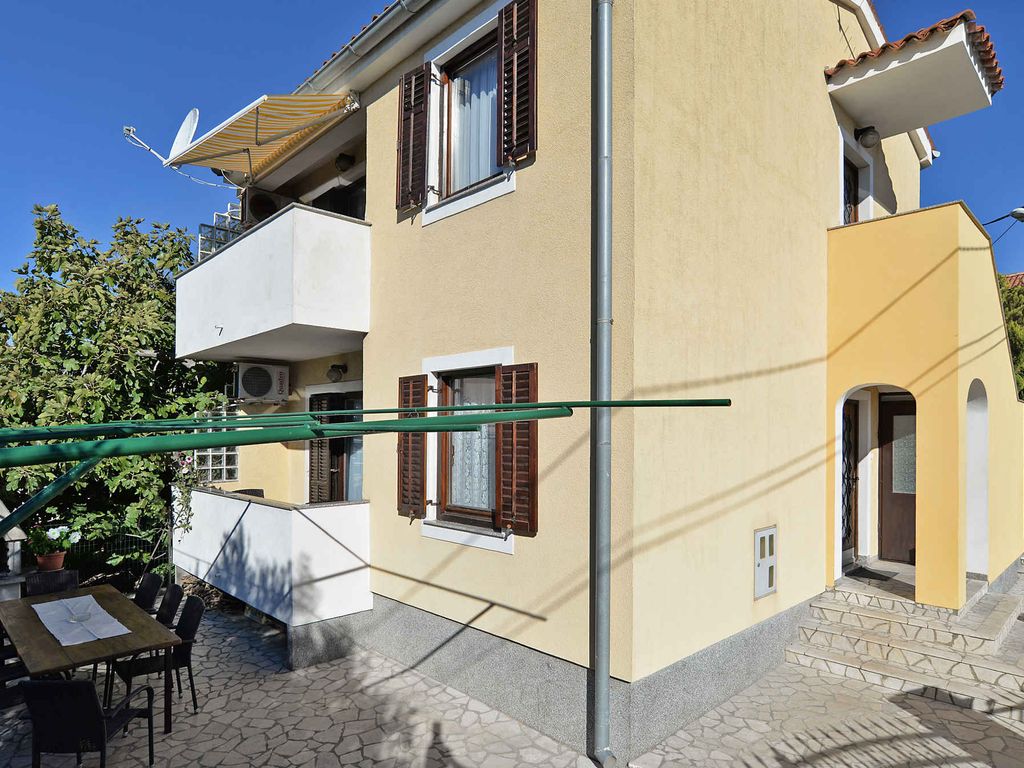 Ferienhaus mit Terrasse und Grill