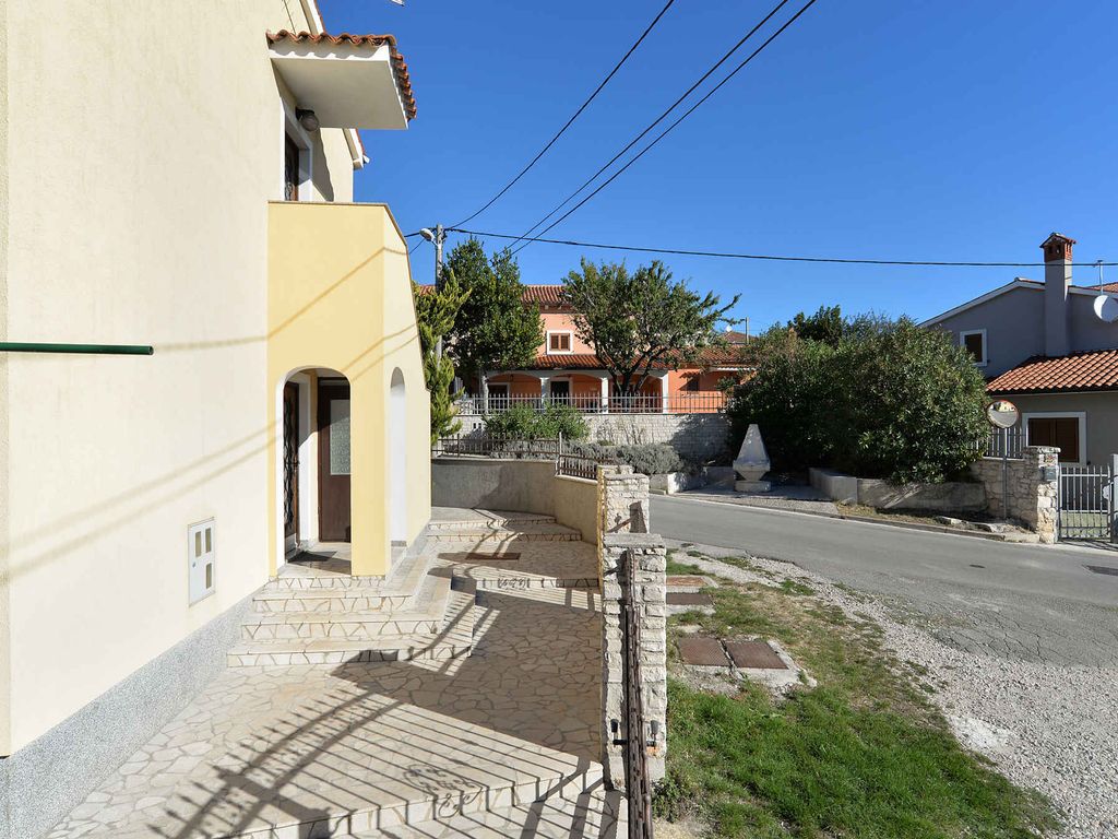 Ferienhaus mit Terrasse und Grill