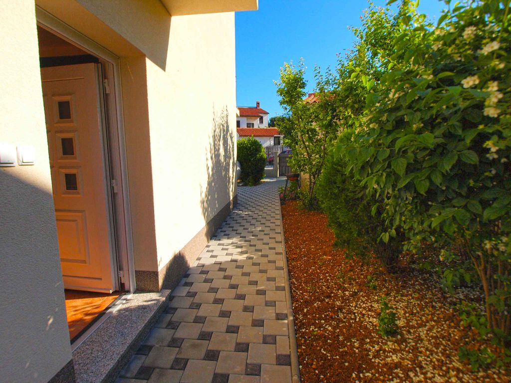 Ferienhaus mit Terrasse und Grill