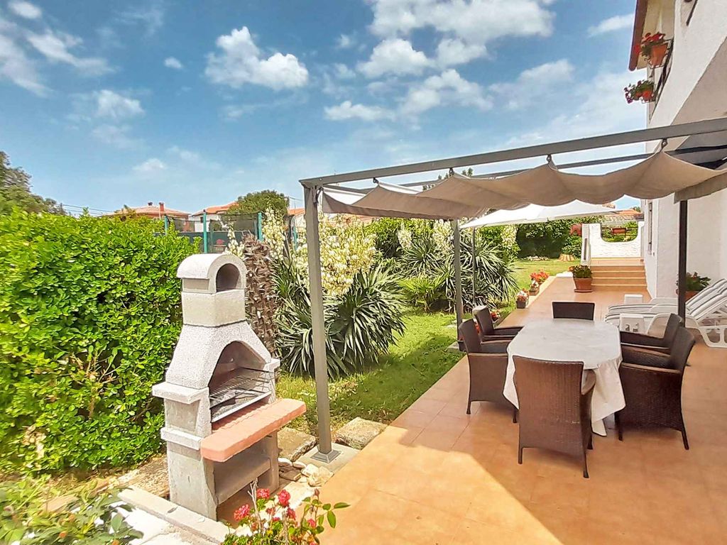 Ferienwohnung mit Terrasse und Klima