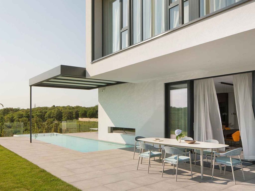 Villa mit Klimaanlage und Pool