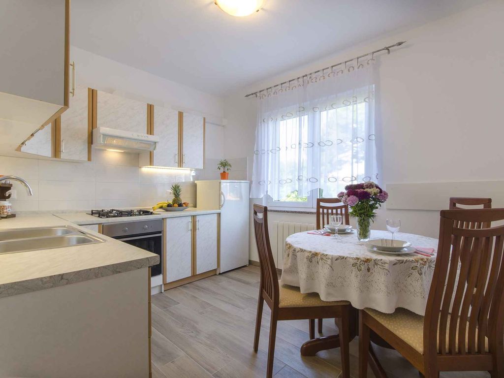 Ferienwohnung mit Balkon und Klimaanlage