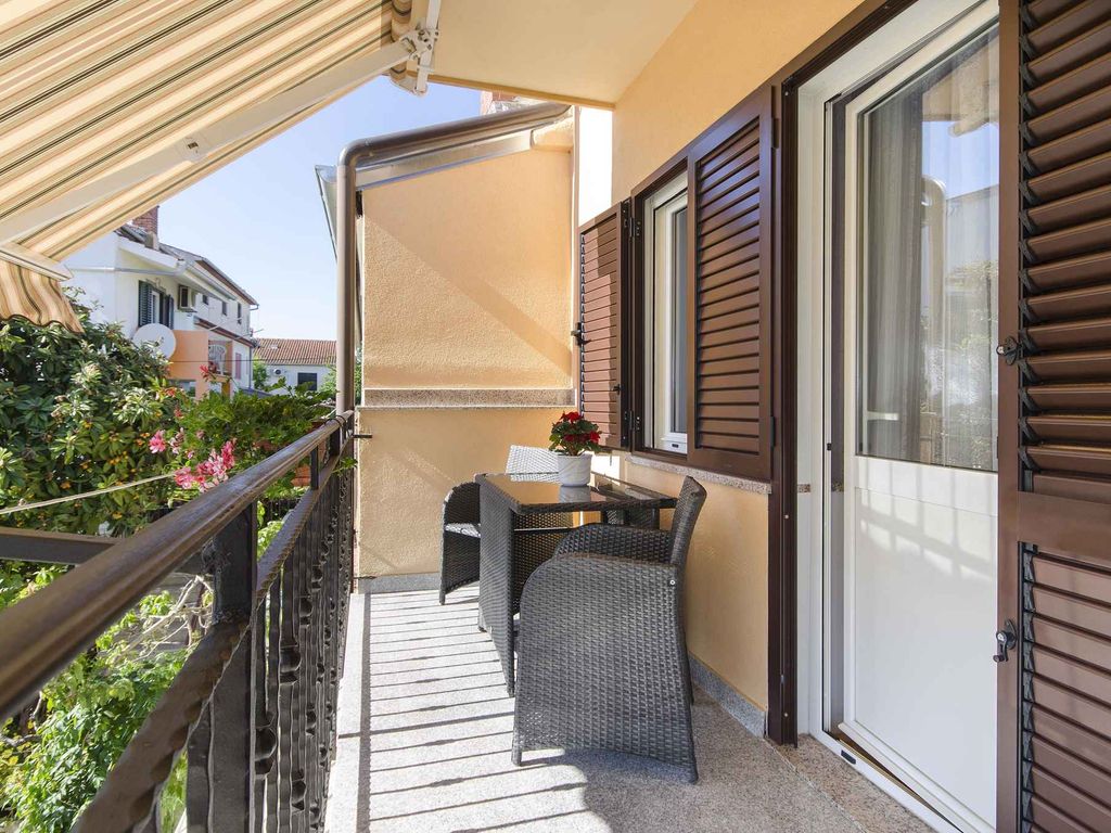 Ferienwohnung mit Balkon und Klimaanlage