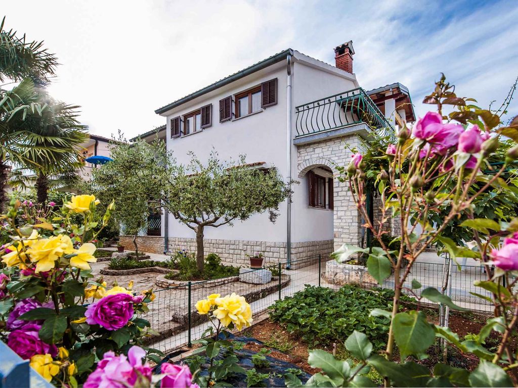 Ferienwohnung mit Garten und Internetzugang