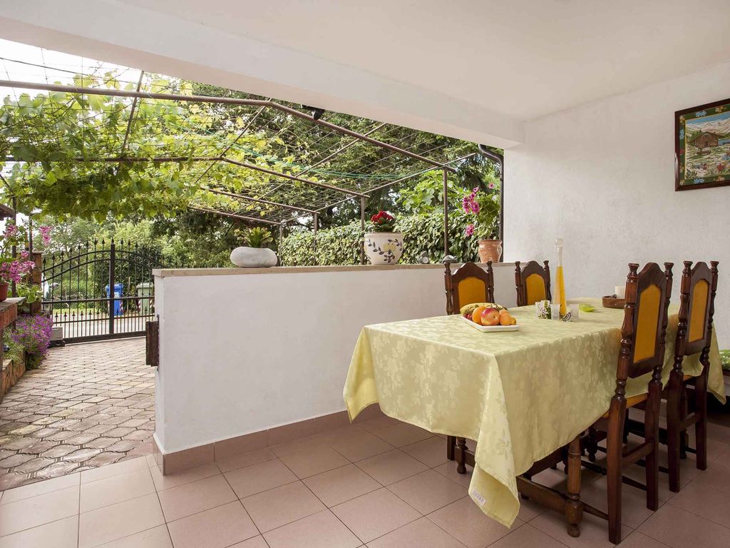 Ferienwohnung mit Whirlwanne und Grill