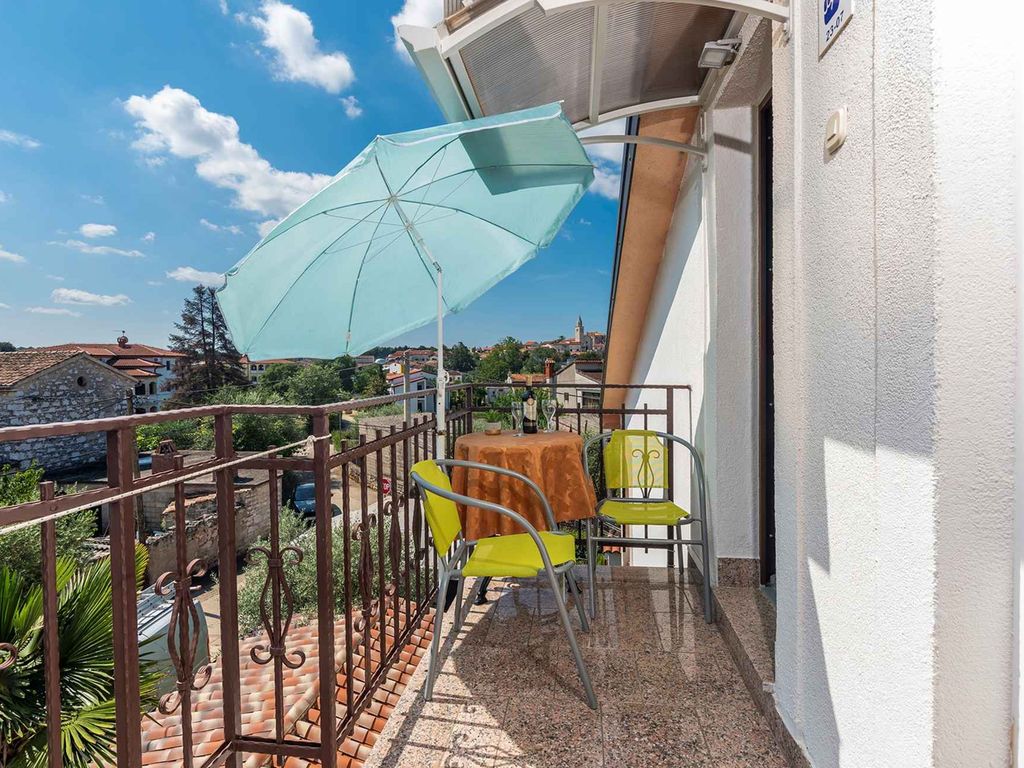 Ferienwohnung mit Klimaanlage und Balkon
