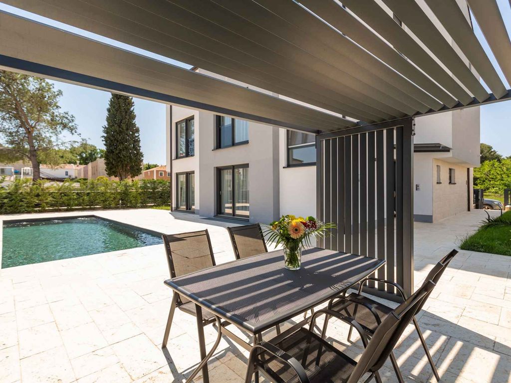 Ferienwohnung mit Klimaanlage und Pool zur gemeinsamen Nutzung